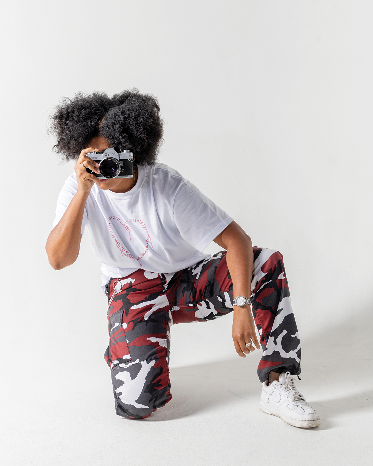 Love in Numbers Camera Photoshoot Studio Pose