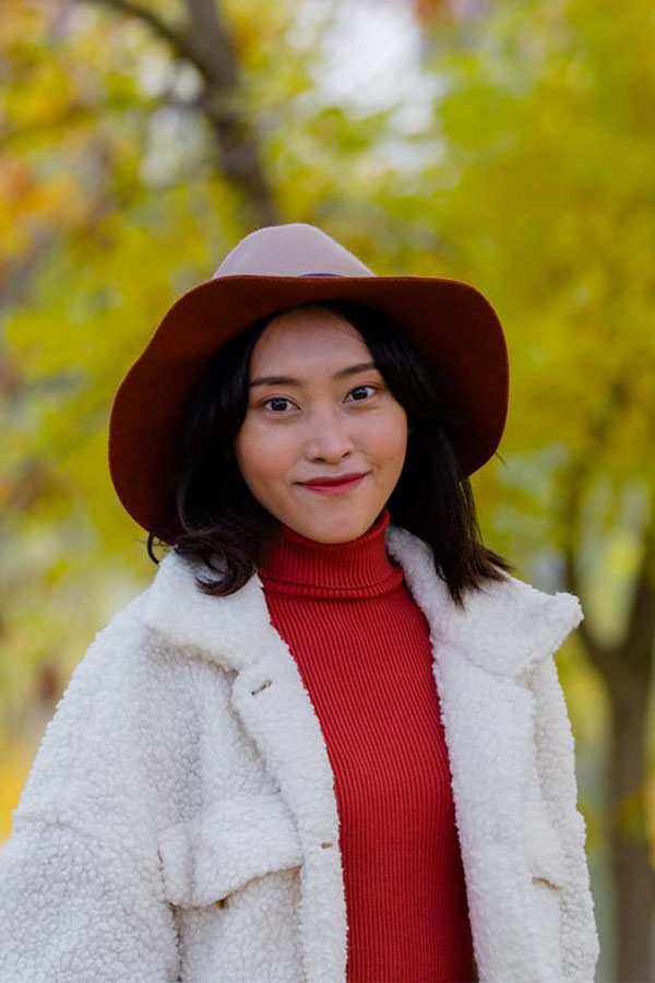 Fall Photoshoot Autumn | Petite Model } Photographer Model 