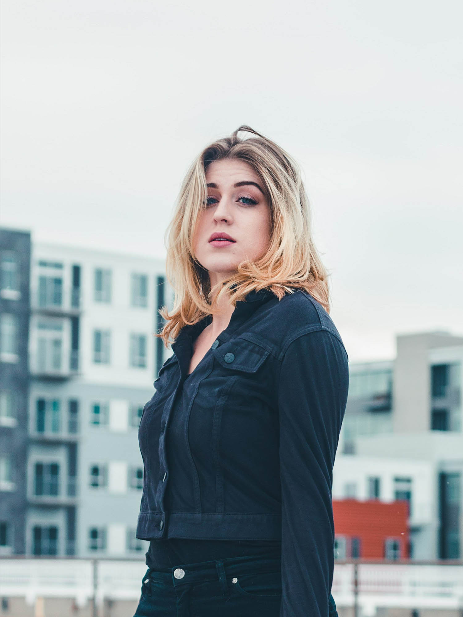 Female outdoor photoshoot madison wisconsin, city photography, ijyoyo